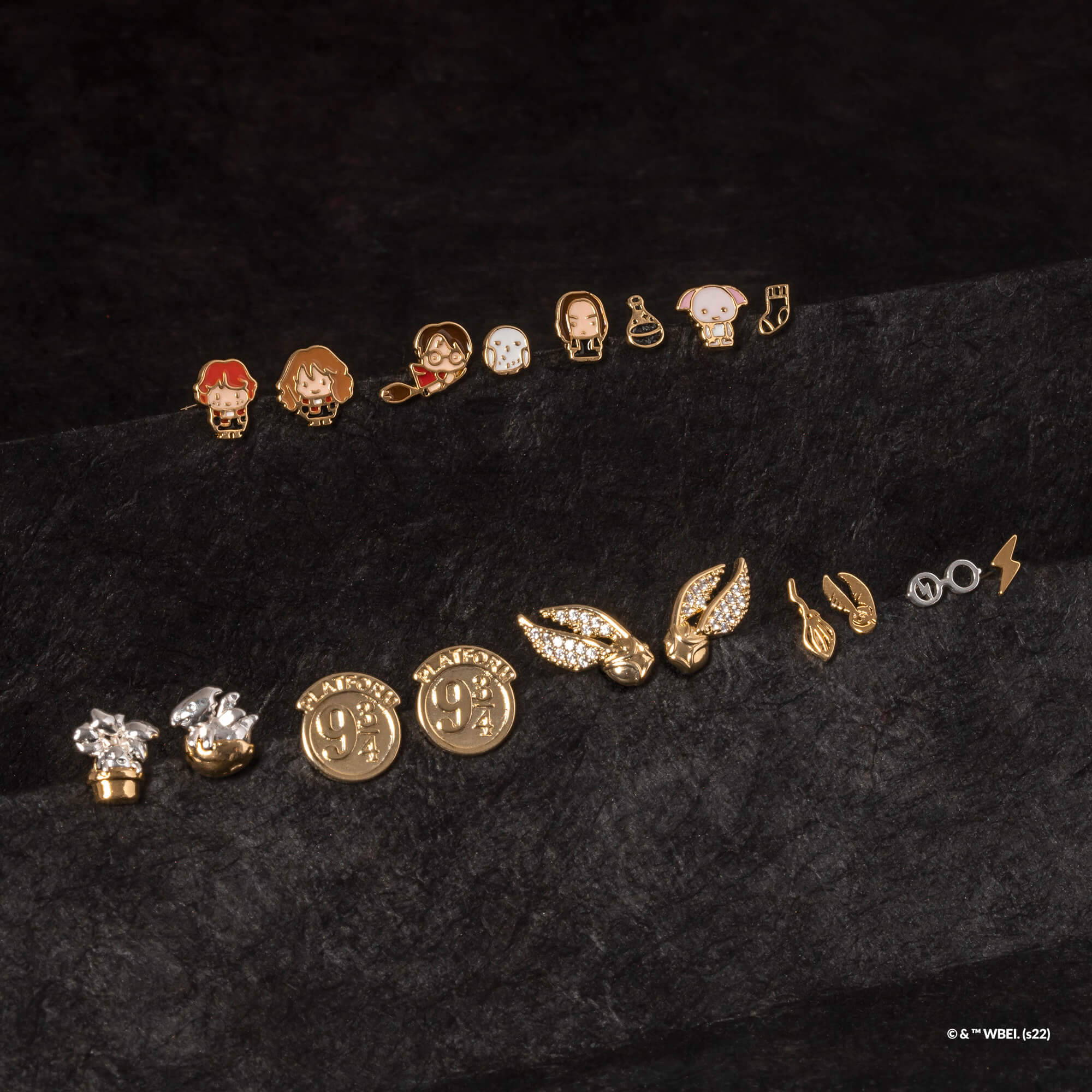 Dobby earrings sales